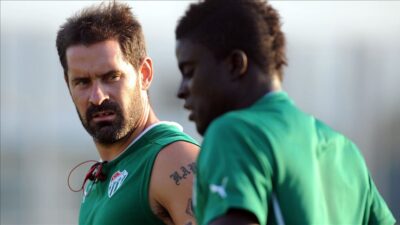 Bir dönem Bursaspor forması da giyen deneyimli İngiliz kaleci Scott