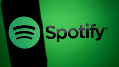 Popüler çevrim içi müzik platformu Spotify, Türkiye’de abonelik fiyatlarını artırdı.