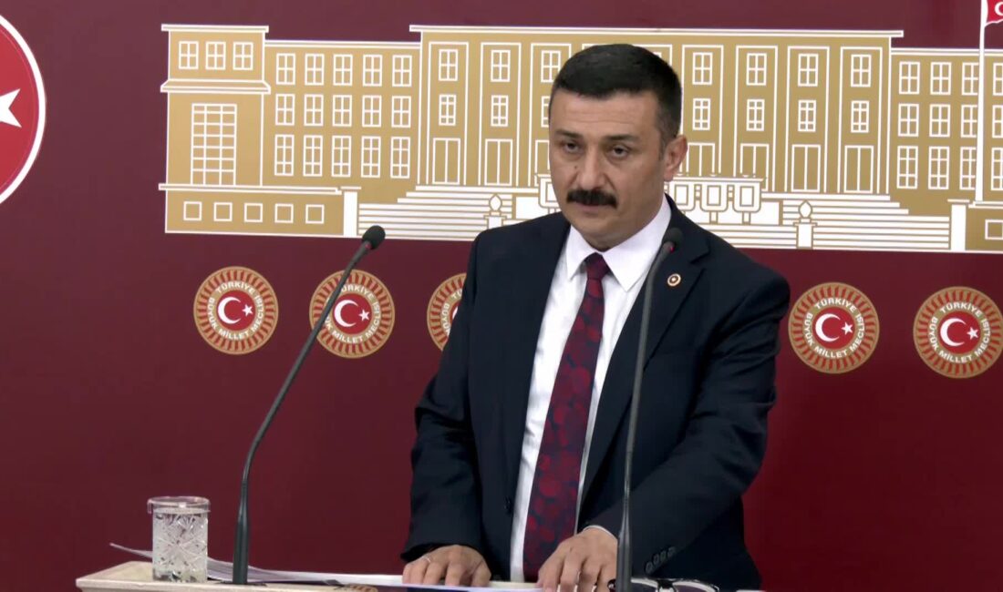 İYİ Parti Bursa Milletvekili Yüksel Selçuk Türkoğlu, Kestel Barajı'ndan yaptığı