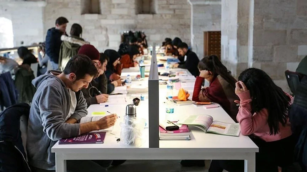 Yükseköğretime köklü değişiklikler geliyor. Üniversitelerin kontenjan politikası yeniden gözden geçirilecek.