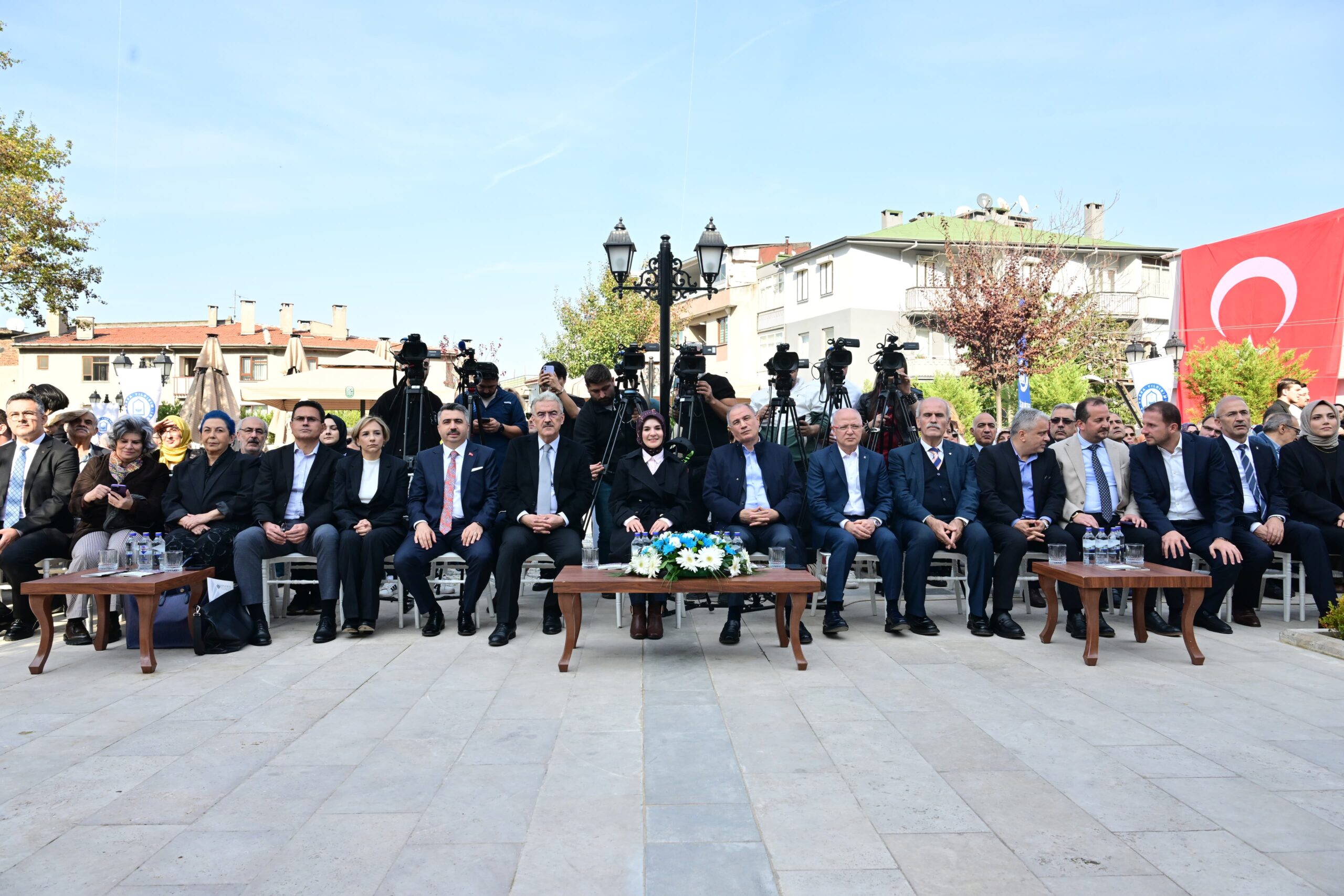 Yıldırım Belediyesi’nin Bursa’ya kazandırdığı Alev Alatlı Şehir Düşünce ve Sanat