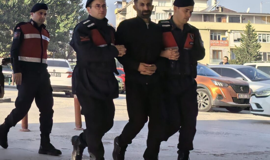 İnegöl’de jandarma ekipleri, Bursa’dan uyuşturucu sevkiyatı yapmaya çalışan bir kişiyi