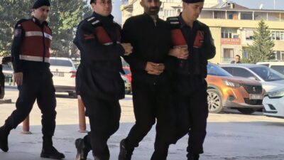 İnegöl’de jandarma ekipleri, Bursa’dan uyuşturucu sevkiyatı yapmaya çalışan bir kişiyi