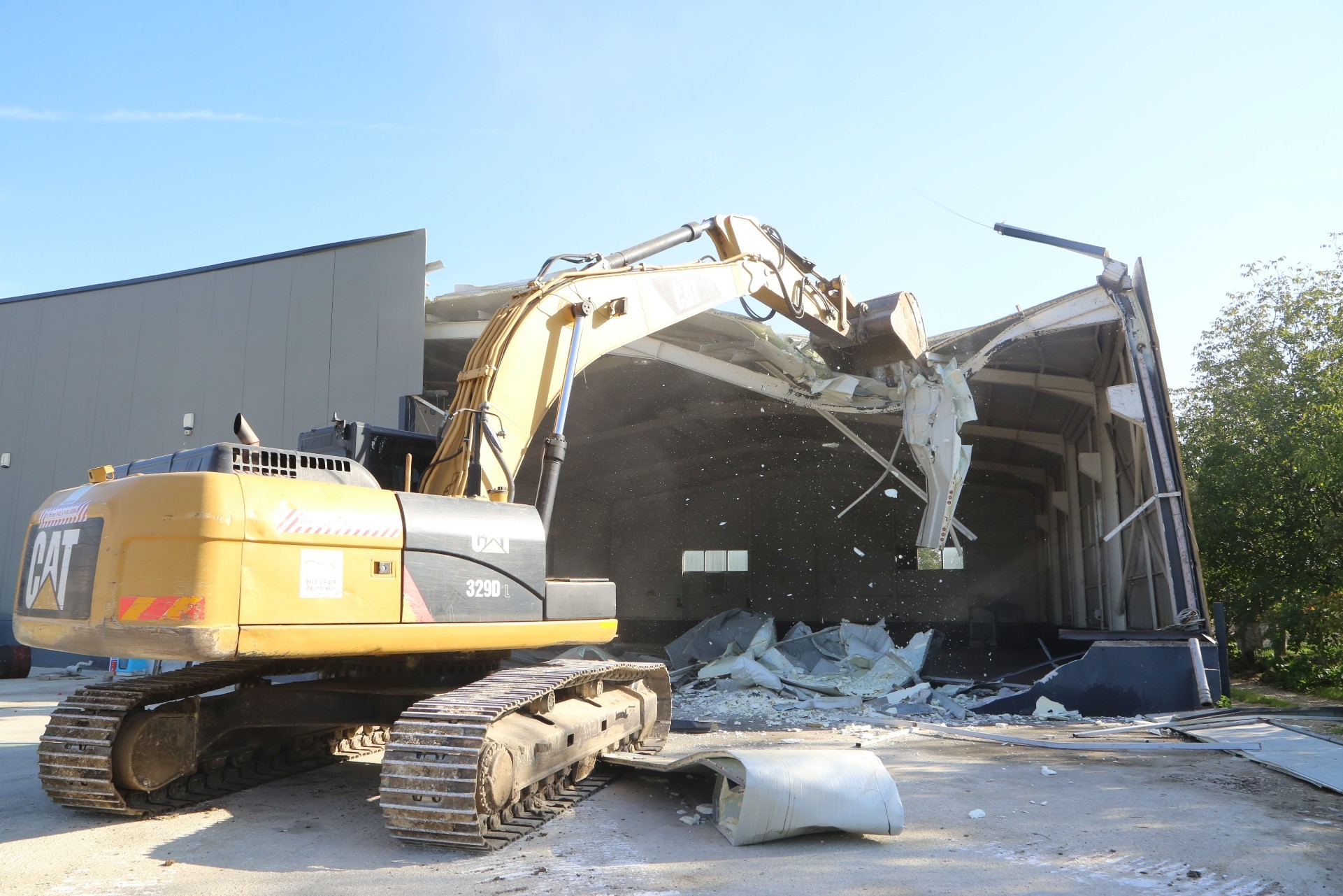 Nilüfer Belediyesi, imara aykırı yapılaşmayla mücadele kapsamında Yaylacık ve Tahtalı