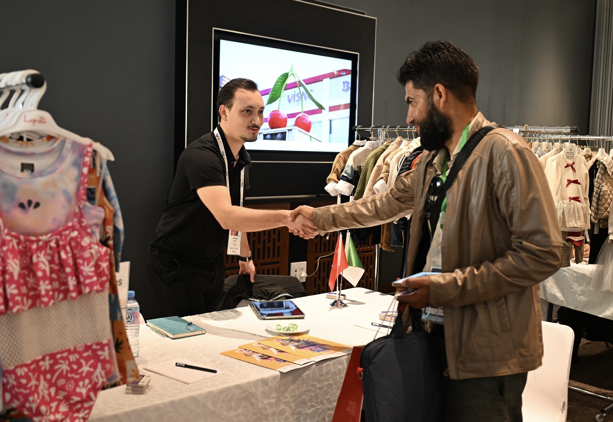 cezayir’de hedef 10 milyar dolarlık ticaret hacmi 2 Bursam Medya -