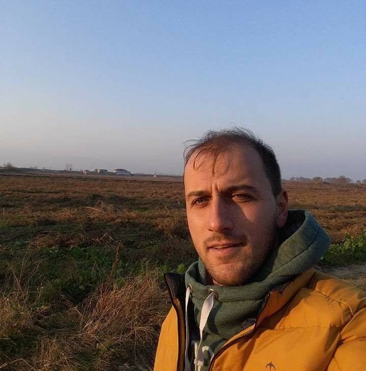 Bursa’nın Orhangazi ilçesinde arkadaşlarıyla halı sahada futbol oynayan 35 yaşındaki