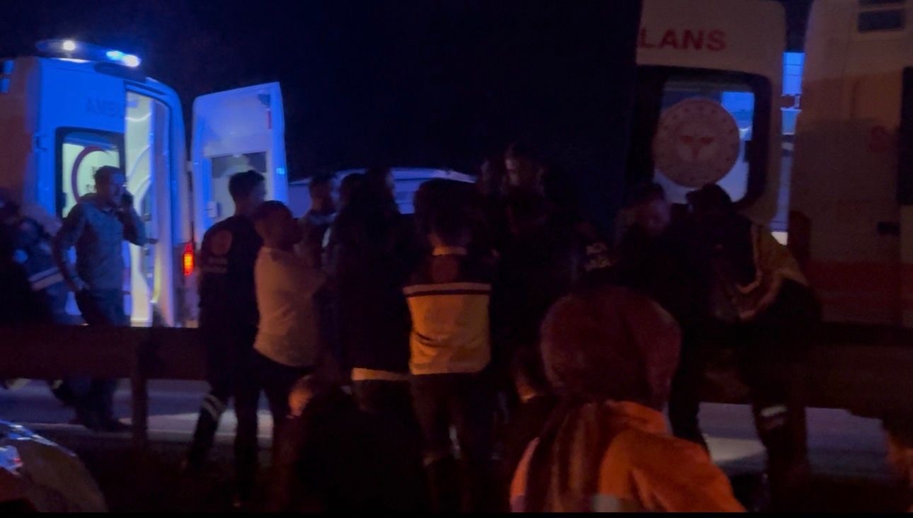 bursa-yalova yolunda zincirleme kaza: 1 ölü, 13 yaralı 4 Bursam Medya -