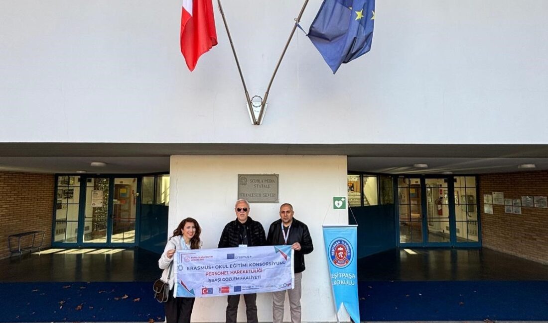 Reşitpaşa İlkokulu, Erasmus kapsamında İtalya’da Türkiye’yi temsil ederek öğrencilerin hazırladığı