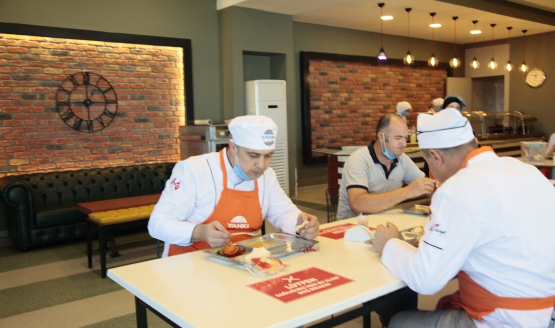 Art arda yaşanan toplu zehirlenme vakaları, endüstriyel yemek sektöründe ‘ucuzluk’