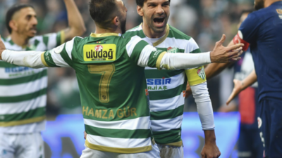 Bursaspor Nesine 2. Lig 13. hafta mücadelesinde evinde Fethiyespor'u ağırladı.