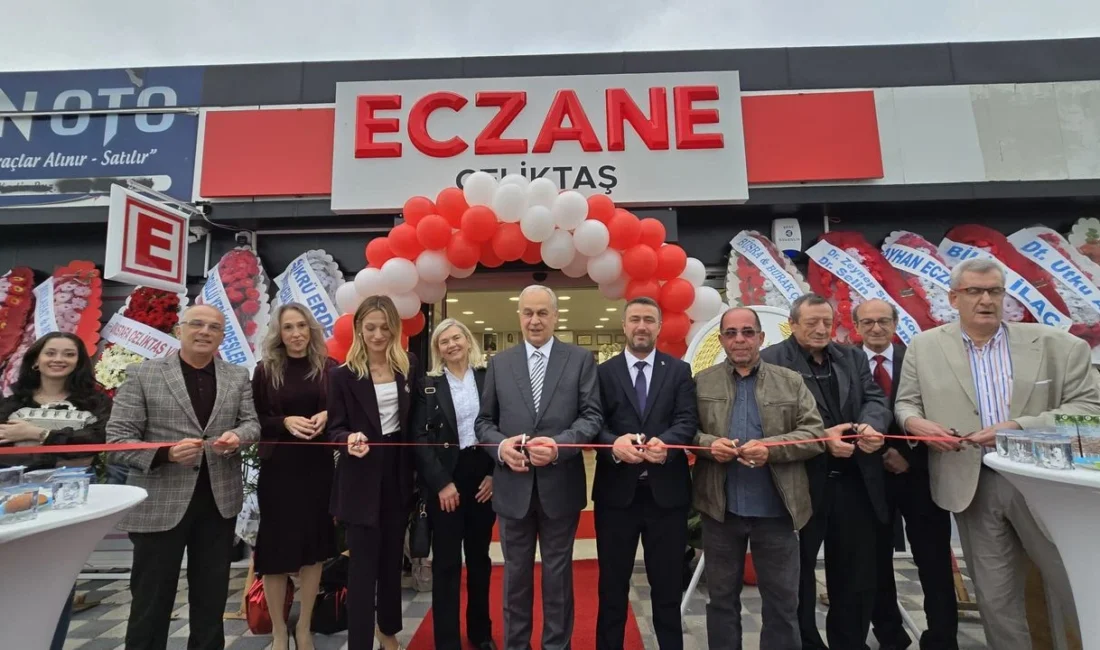 Mustafakemalpaşa Devlet Hastanesi Uzman Doktoru Malik Çeliktaş’ın kızı, eczacı Pelin