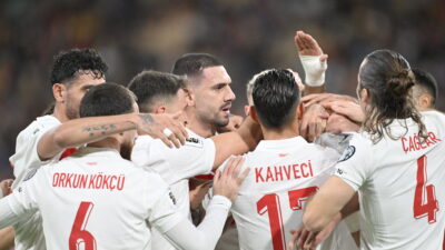 Grubumuzda hiç gol yemeyen İspanyollara 2 gol atan Ay Yıldızlı