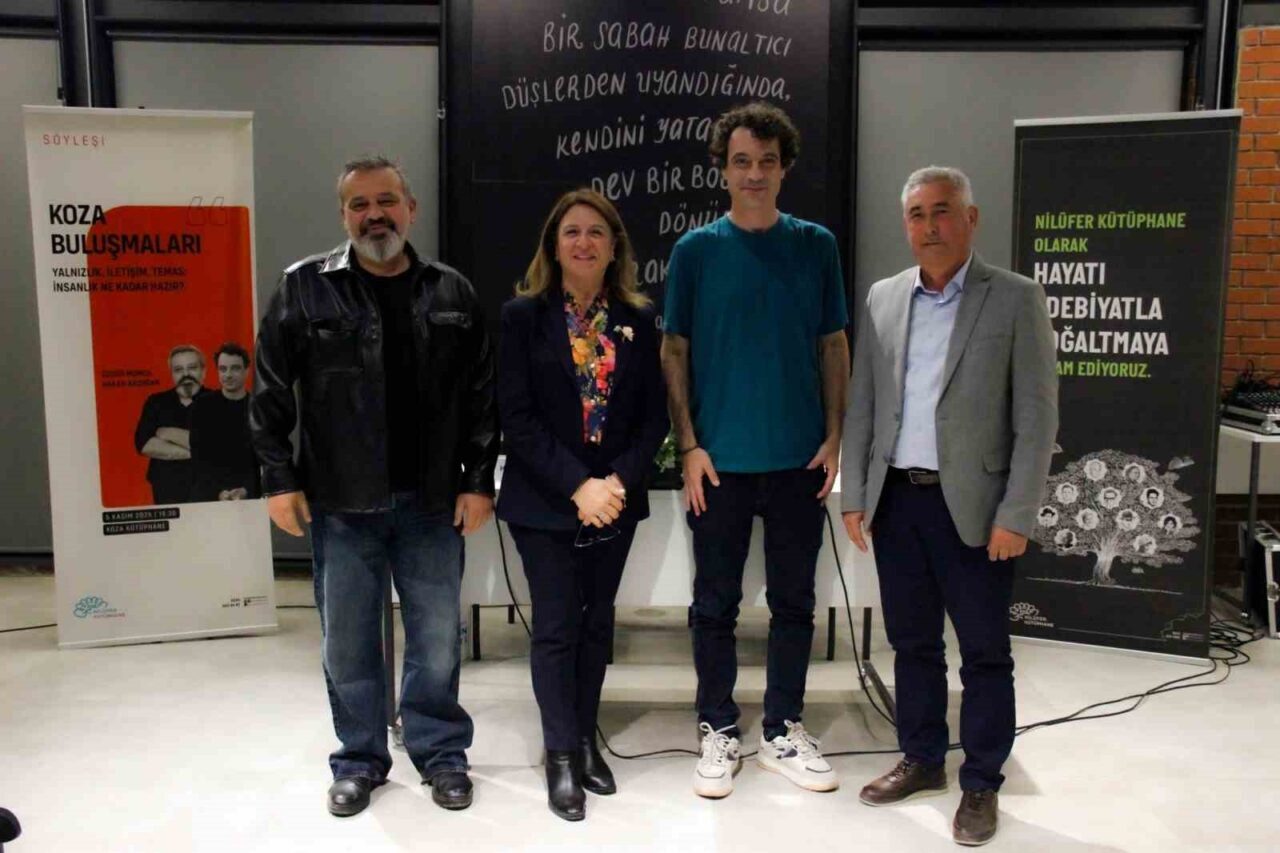 Nilüfer Belediyesi’nin düzenlediği "Koza Buluşmaları" söyleşilerinin konuğu olan ünlü yazar