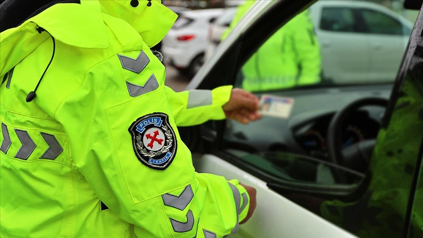 Bursa’nın İnegöl ilçesinde 6. kez alkollü araç kullanırken yakalanan sürücü,