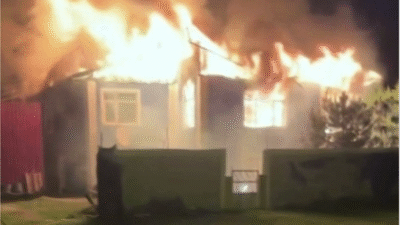 Sakarya’nın Erenler ilçesinde iki katlı bir evin üst katı henüz