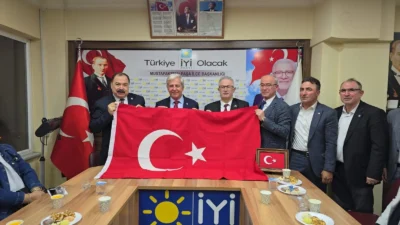 İYİ Parti Bursa İl Başkan Adayı Nevzat Kocakurt, seçim çalışmaları