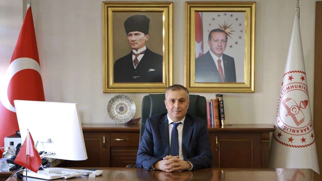 Bursa İl Milli Eğitim Müdürlüğü görevine başlayan Gürhan Çokgezer bir