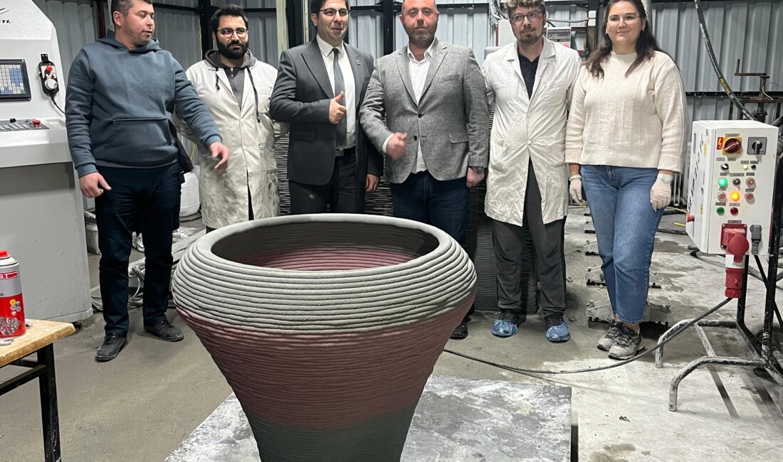 Bursa Uludağ Üniversitesi 3D beton yazıcı ile bir haftada 300
