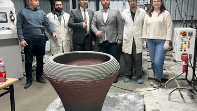 Bursa Uludağ Üniversitesi 3D beton yazıcı ile bir haftada 300