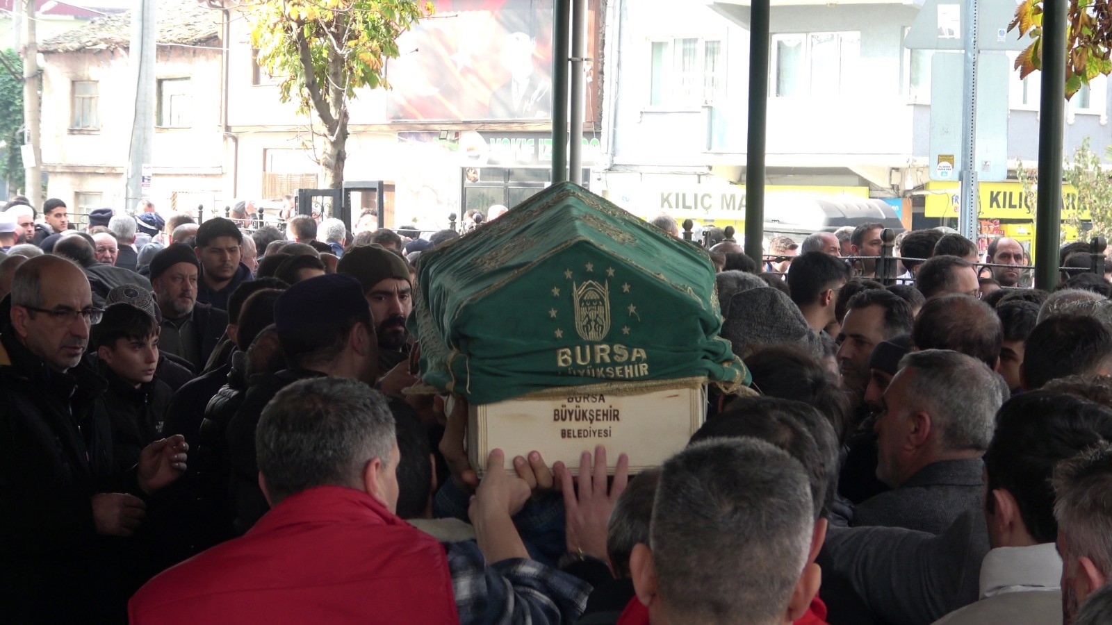 bursa'da cesedi bulunan 19 yaşındaki şahıs toprağa verildi 1 Bursam Medya -