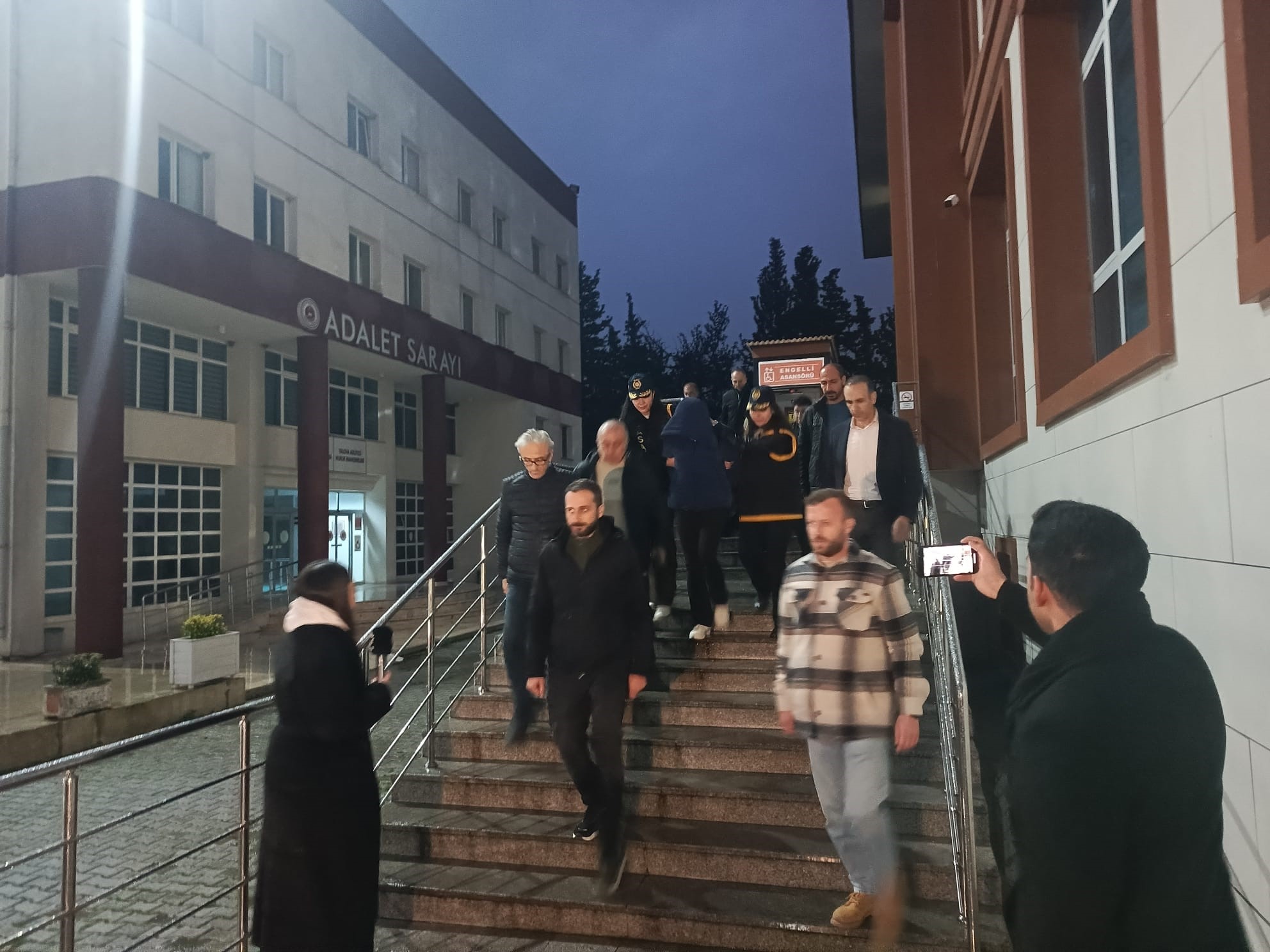 Yalova’daki evinin terasının penceresinden düşen Güllü’nün ölümüyle ilgili soruşturma çerçevesinde