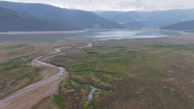 Bursa Ovası’nın tarımsal sulamasında önemli rol oynayan Gölbaşı Göleti, kuraklık