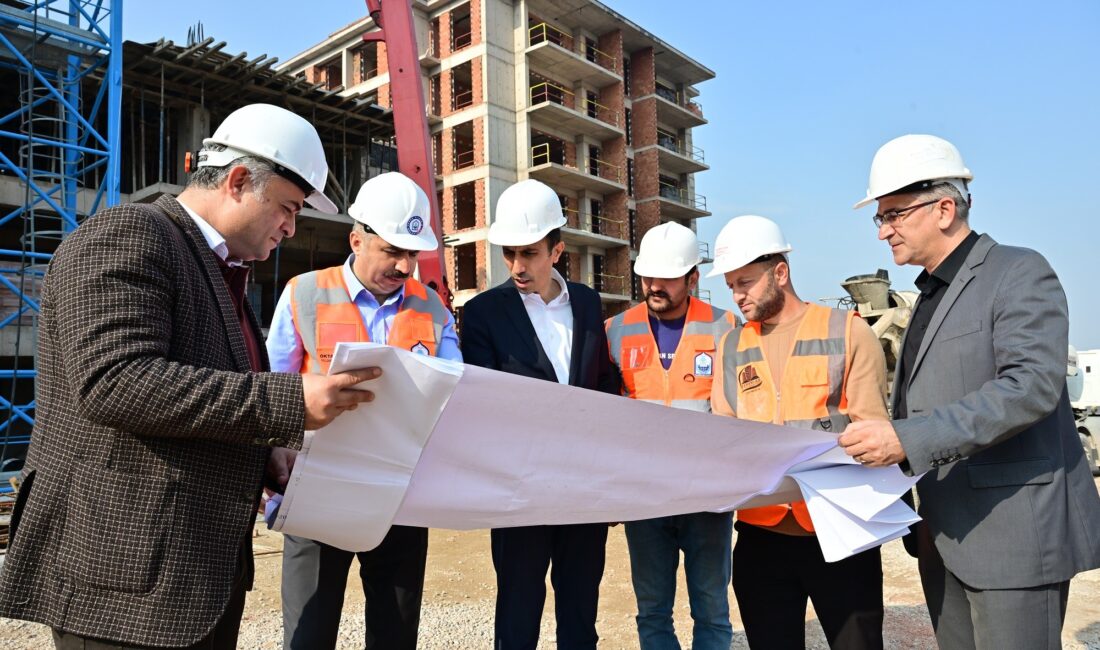 Bursa'da birçok mahalleyi kapsayan alanda kentsel dönüşüm planı hayatı geçiyor.