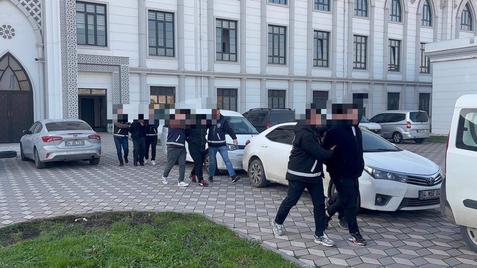 Silahlı saldırıya uğrayan futbolcu hayatını kaybetti 2 Bursam Medya -