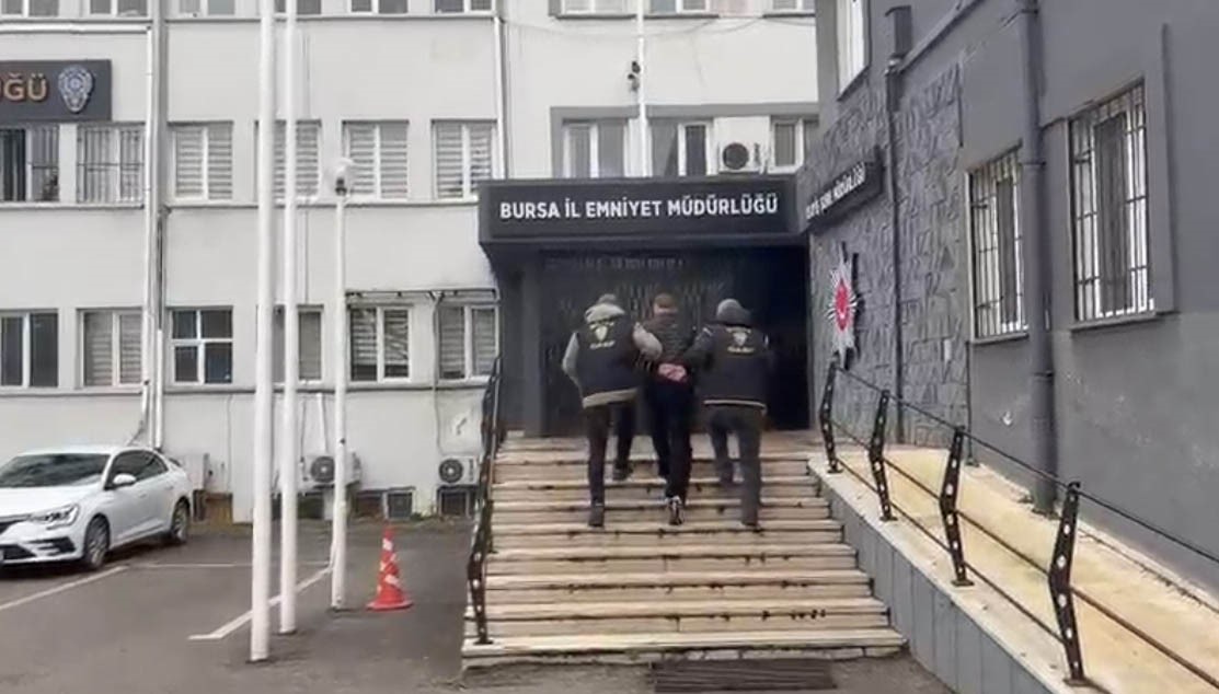 Bursa'da husumetlisine kurşun yağdıran şahıs yakalandı 1 Bursam Medya -