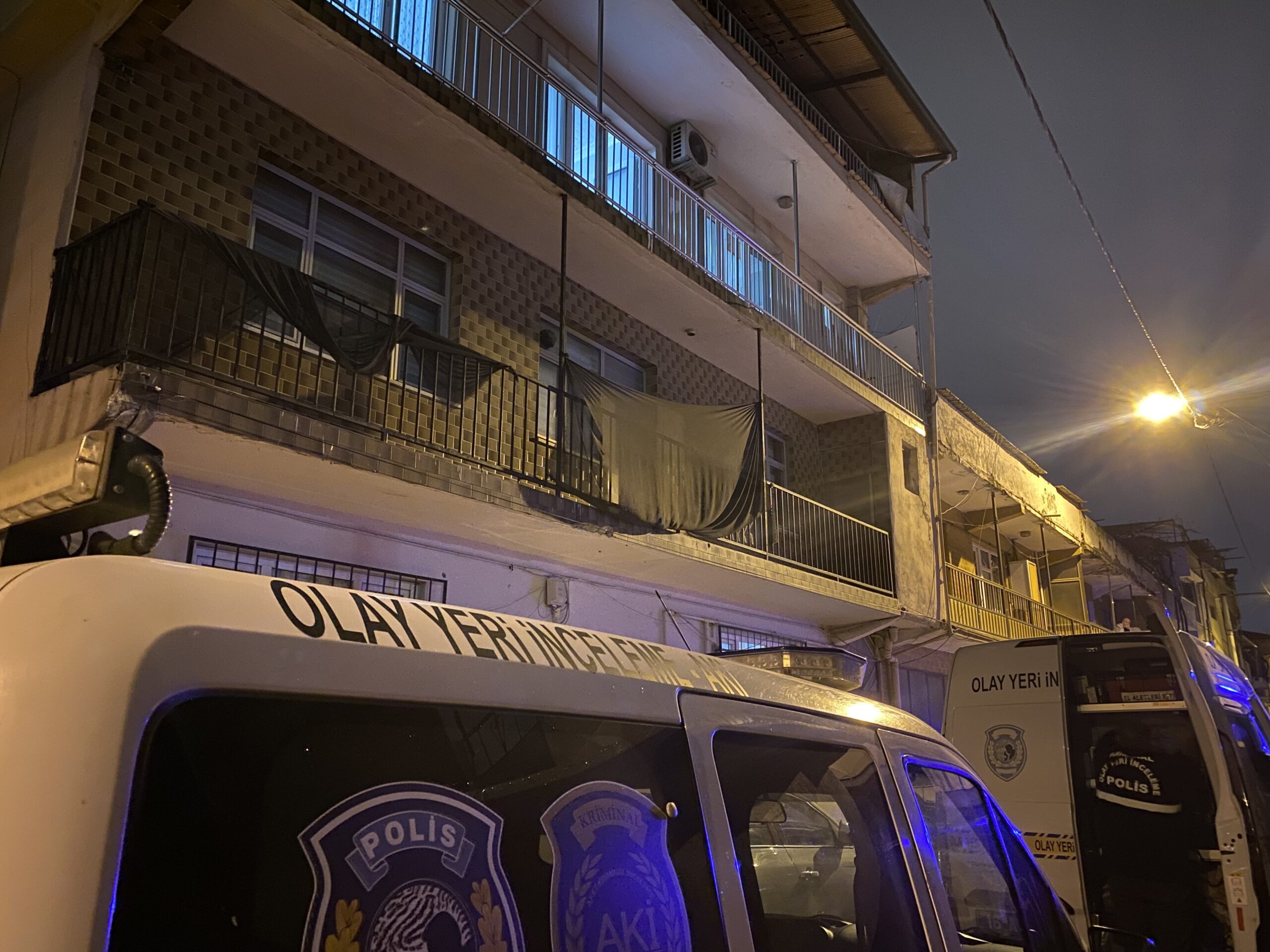 Bursa’nın Osmangazi ilçesinde baba ve oğlu arasında çıkan tartışma bıçaklı