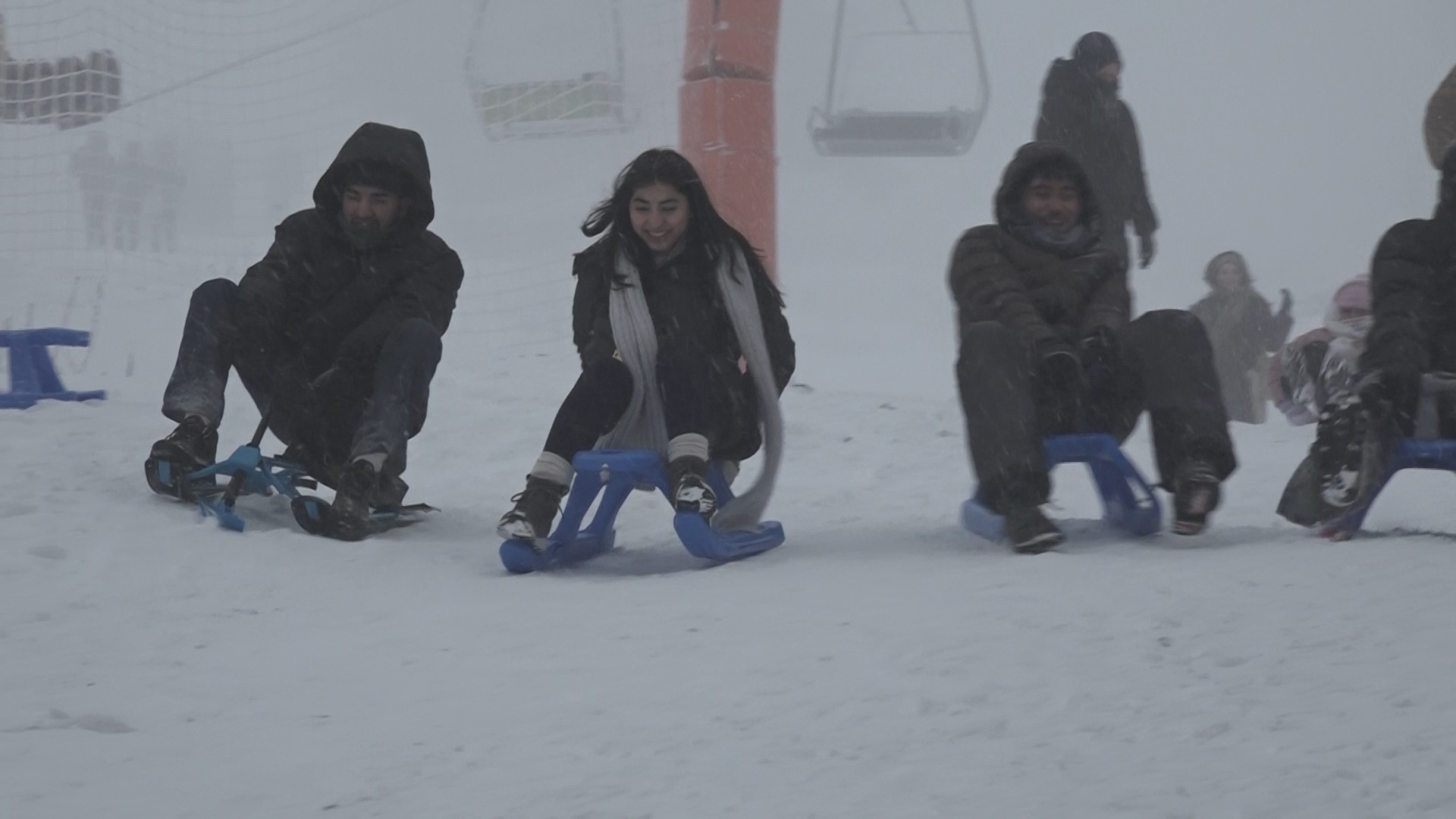Türkiye'nin en önemli kış turizmi merkezlerinden Uludağ'da yoğun kar sonrası