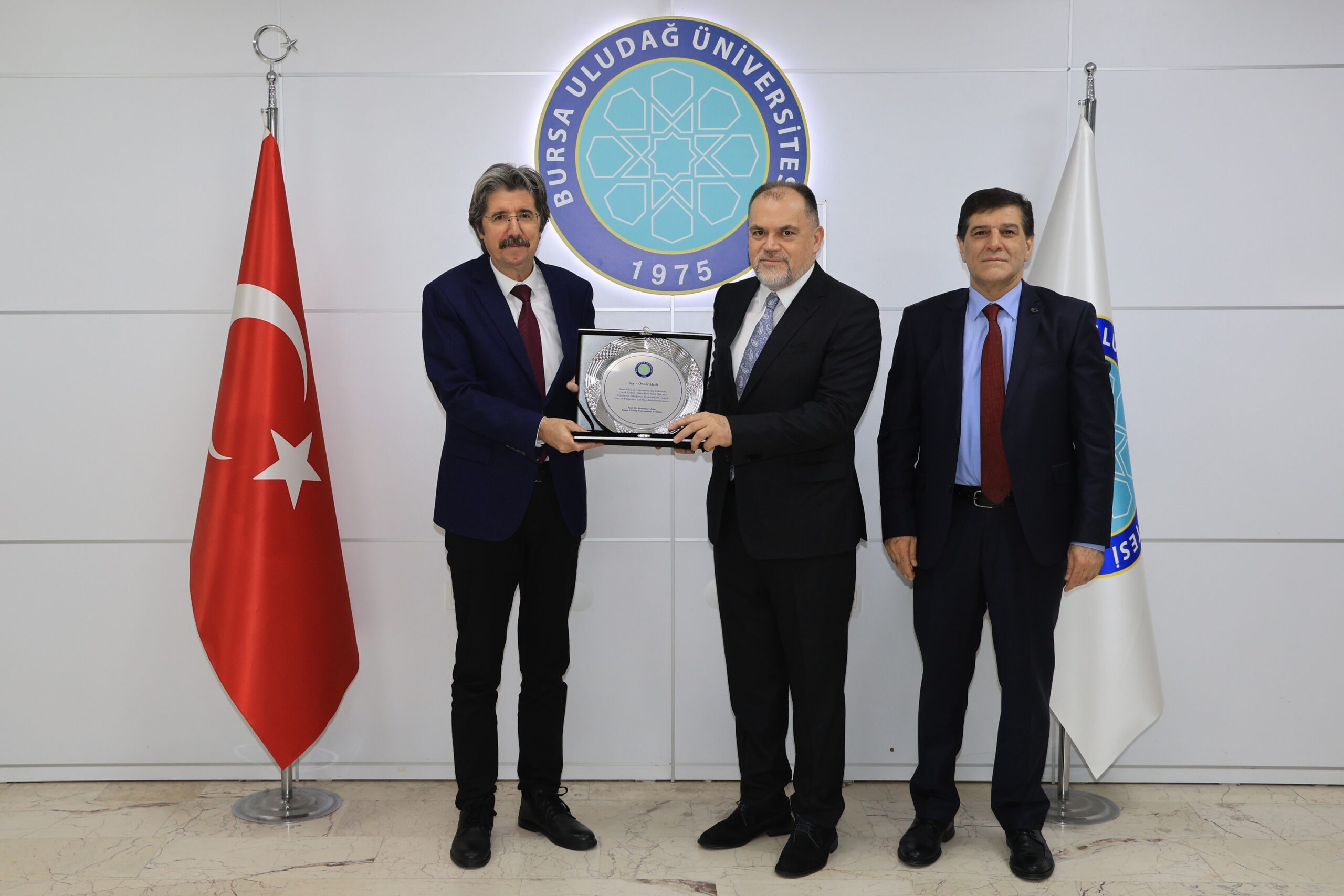 Matlı ailesinden BUÜ’ye önemli bağış 2 Bursam Medya -