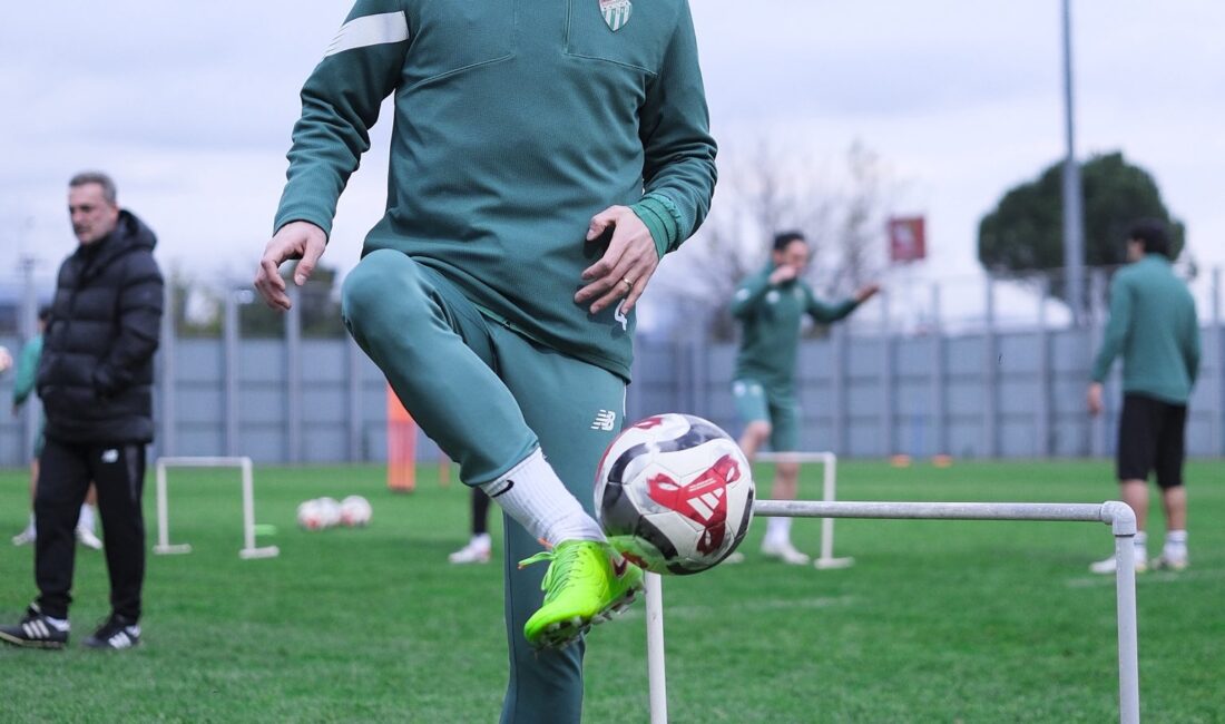 TFF 2. Lig Kırmızı Grup'ta Salı günü Soma deplasmanına çıkacak