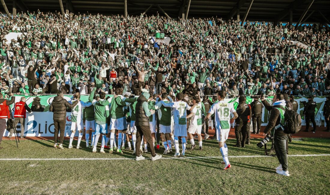 TFF 2. Lig Kırmızı Grup'ta ilk yarının son haftasında evinde