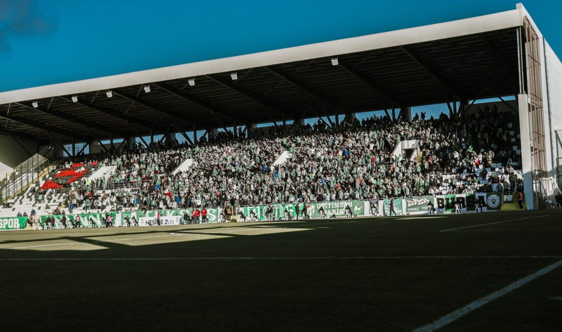 Türkiye Futbol Federasyonu (TFF) Profesyonel Futbol Disiplin Kurulu (PFDK) Bursaspor'a