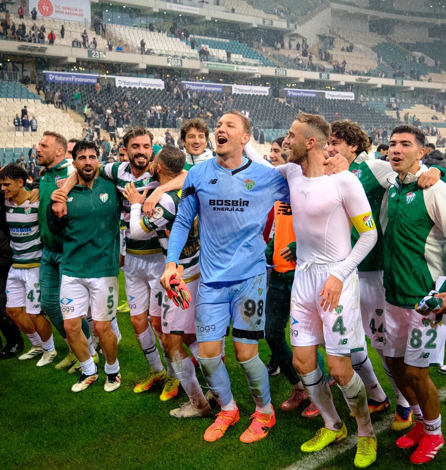 Sahasında Ankara Demirspor'u ağırlayacak Bursaspor'da eksikler can sıkıyor. 