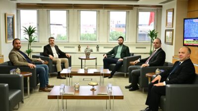 Bursaspor Vakfı Mütevelli Heyeti’ne Yıldırım Belediye Başkanı Oktay Yılmaz ve