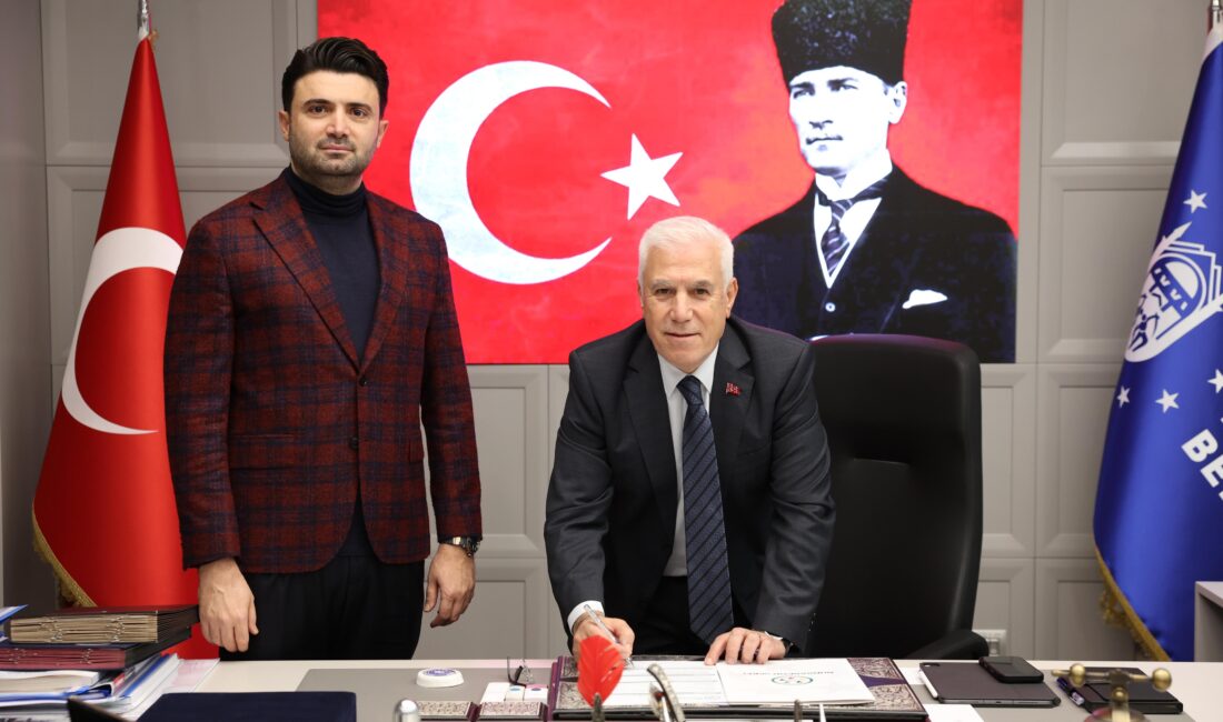 Bursa Büyükşehir Belediye Başkanı Mustafa Bozbey, Bursaspor Vakfı'nın Mütevelli Heyeti'ne