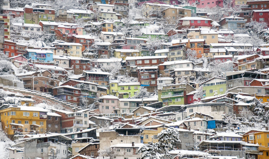 Yeni yıla dondurucu soğuk ve kar yağışıyla giren Bursa için