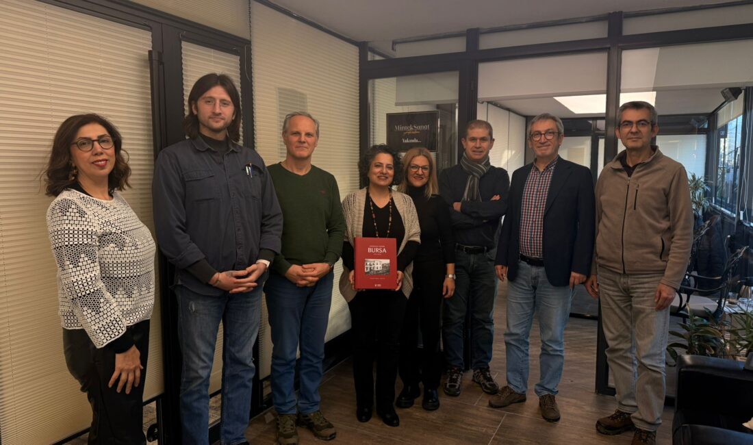 Bursa Okulu Eş Sözcüleri Alper Can ve Çağrı Dalgıç, Bursa