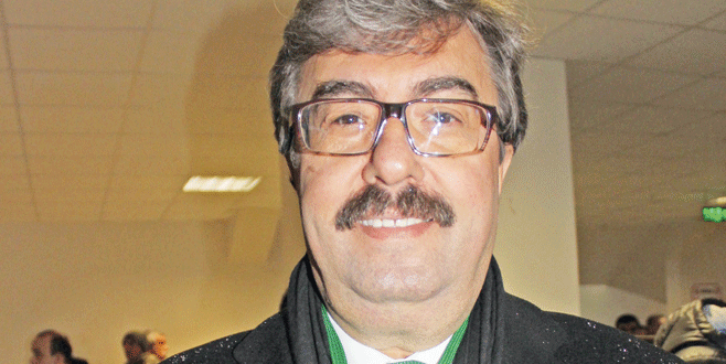 Bursaspor'un eski yöneticilerinden Adem Sakarya hayatını kaybetti