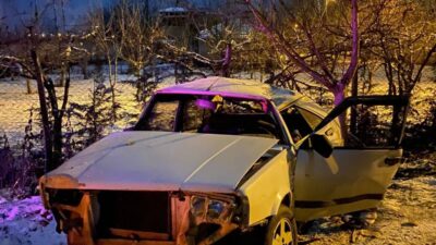 Bursa'nın İnegöl ilçesinde meydana gelen tek taraflı kazada, tarlaya alana