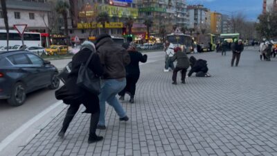Bursa'da etkili olan şiddetli fırtına ve lodos neteniyle Merinos parkı