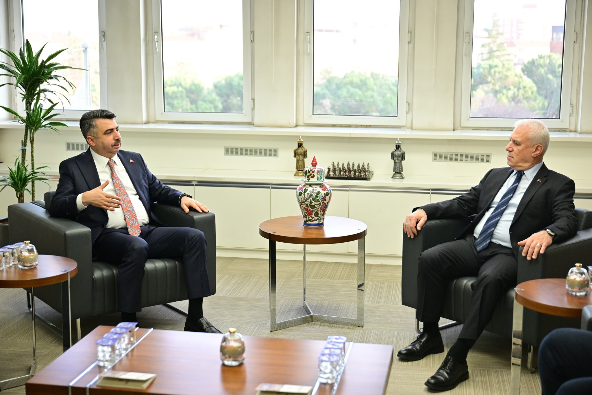 Yıldırım Belediye Başkanı Oktay Yılmaz, Bursa Büyükşehir Belediye Başkanı Mustafa Bozbey’in Yıldırım’daki
