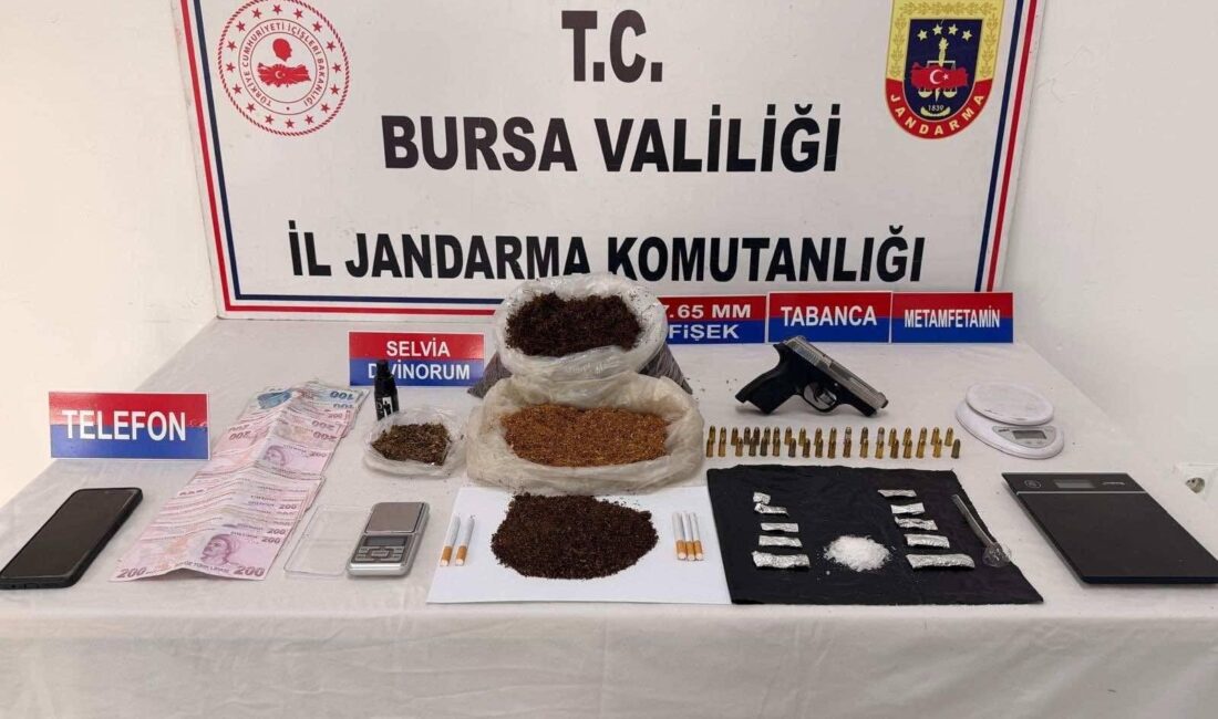 Bursa'nın Yıldırım ilçesinde jandarma ekiplerince düzenlenen operasyonda, çok miktarda uyuşturucu