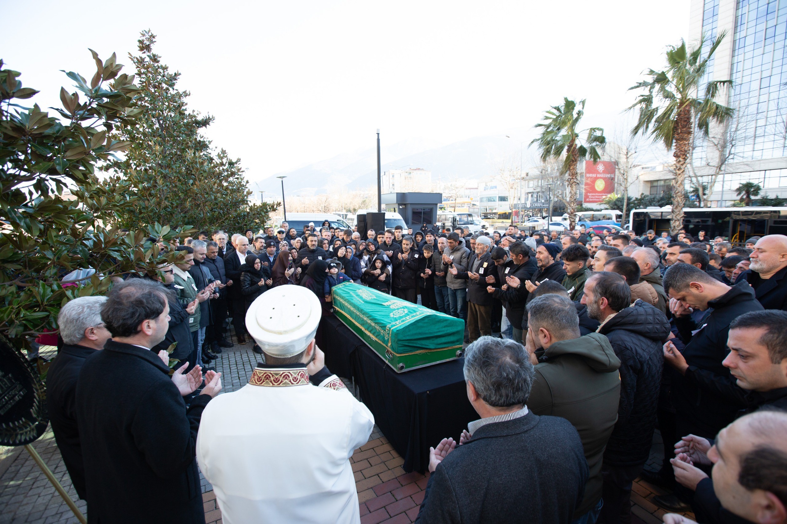 Bursa Büyükşehir Belediyesi bünyesinde görev yapan ve geçirdiği kalp krizi sebebiyle