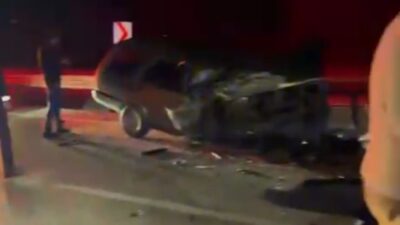 Bursa'da ters yönden ana yolda seyreden otomobilin neden olduğu zincirleme