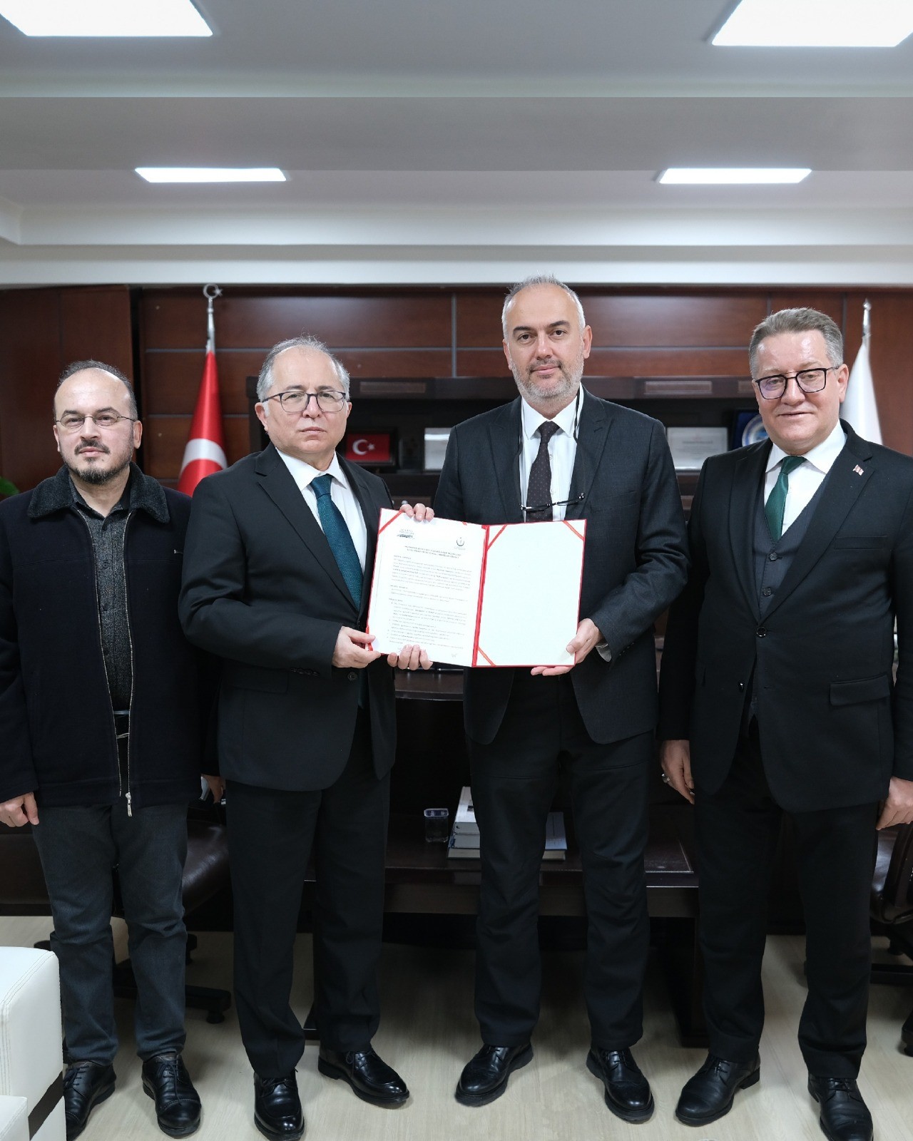 Kentin tüm dinamiklerle iş birliğini güçlendirmeyi hedefleyen Mudanya Üniversitesi, bu