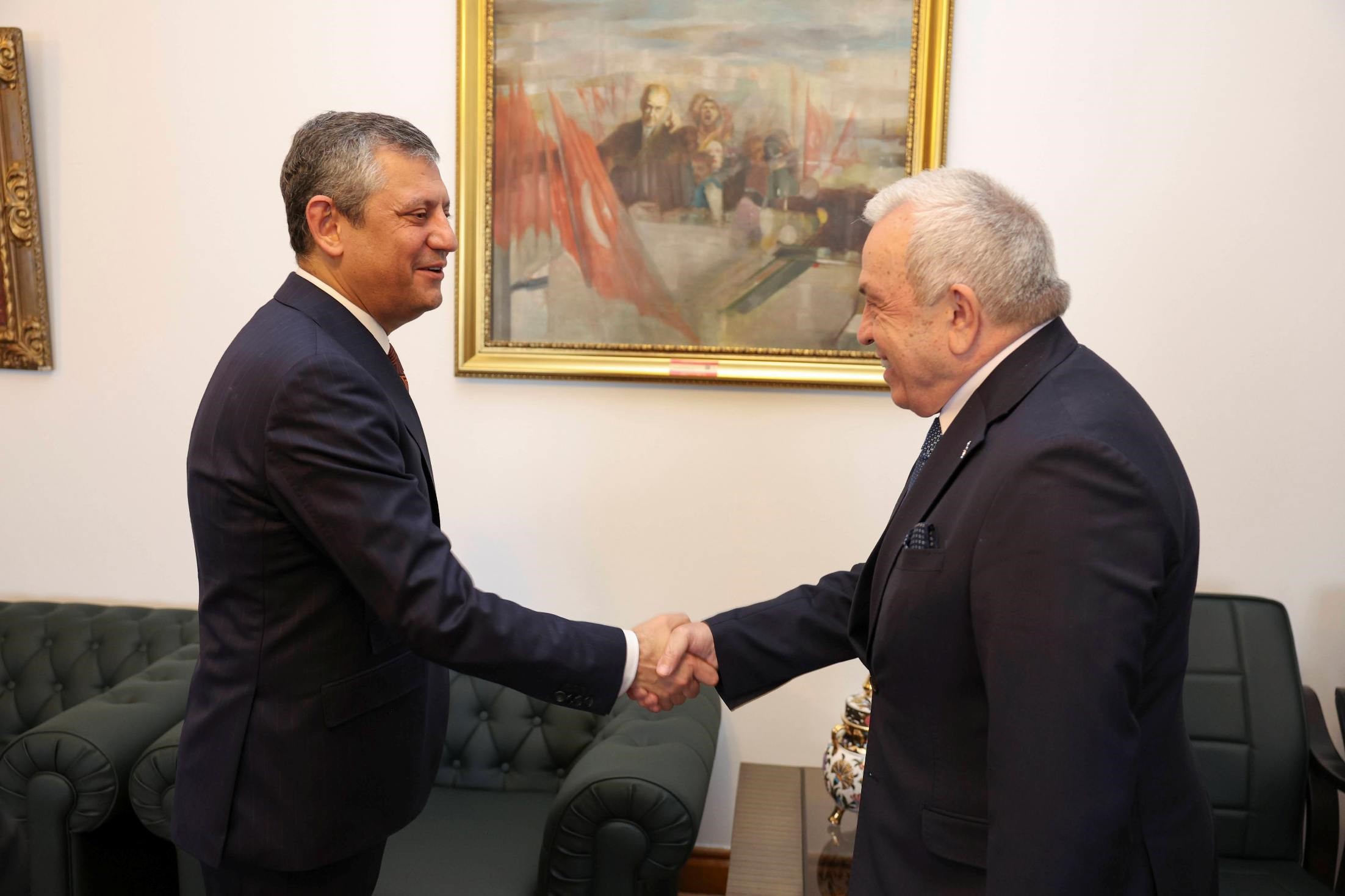 CHP Genel Başkanı Özel'den Nilüfer ve Bursa teşkilatına mesaj! 1 Bursam Medya -