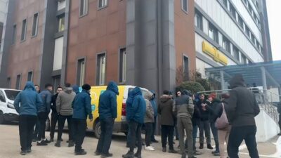 Bursa'da PTT bünyesinde taşeron firma üzerinden çalışan kargo emekçileri, Kod